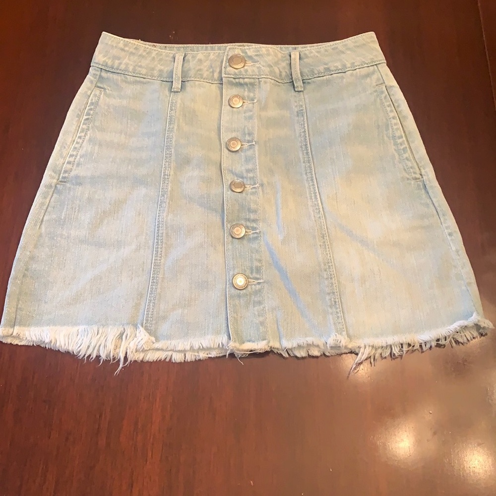 American Eagle Outfitters Jean Skirt. Size 0